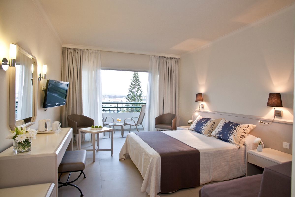 Louis Hotels - Louis Imperial Beach - Doppel- oder Zweibettzimmer mit Landblick