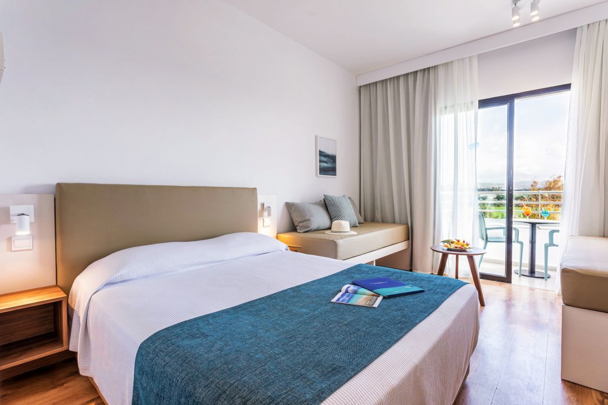 Louis Hotels - Louis Phaethon Beach - Room