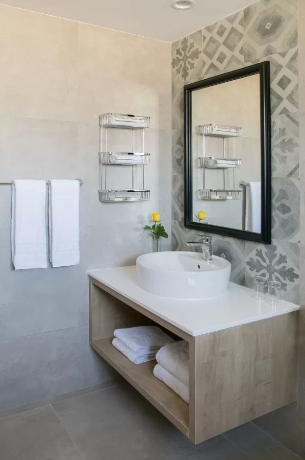 Louis Hotels - Louis Paphos Breeze - Bathroom