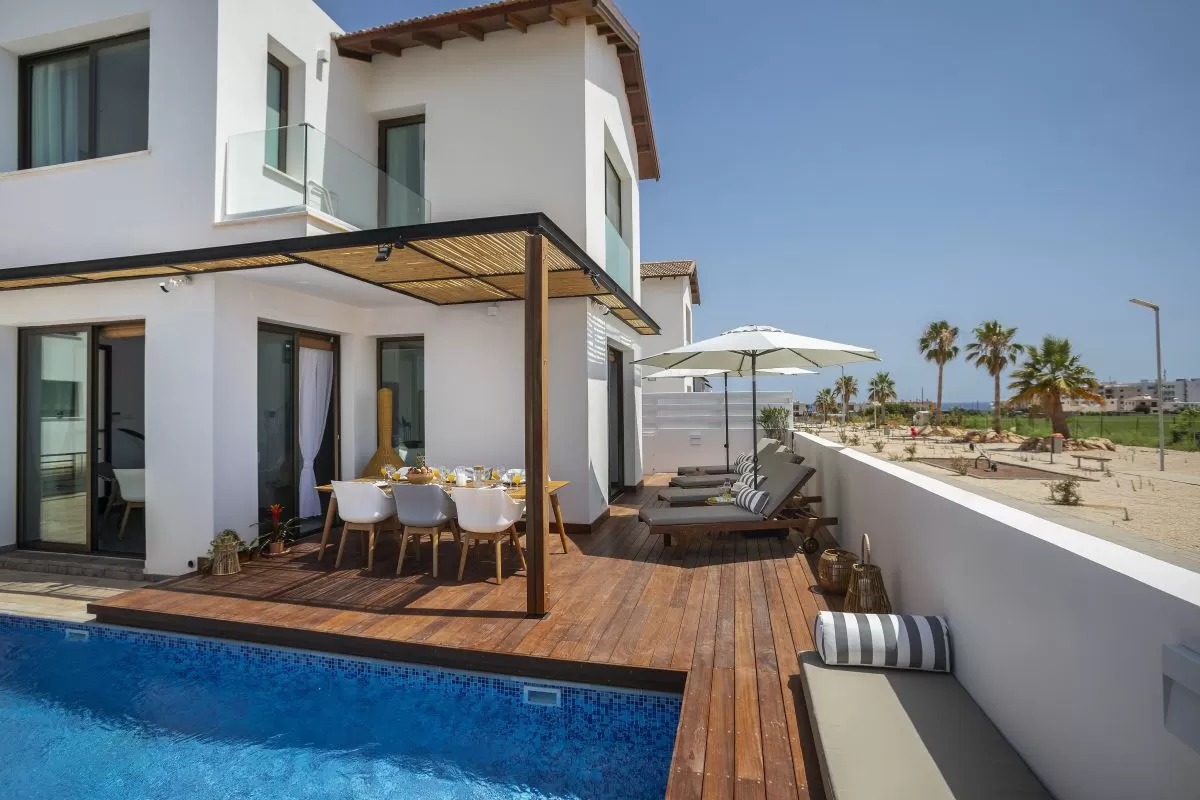 Louis Hotels - Chris Le Mare Villa - Περιβάλλων